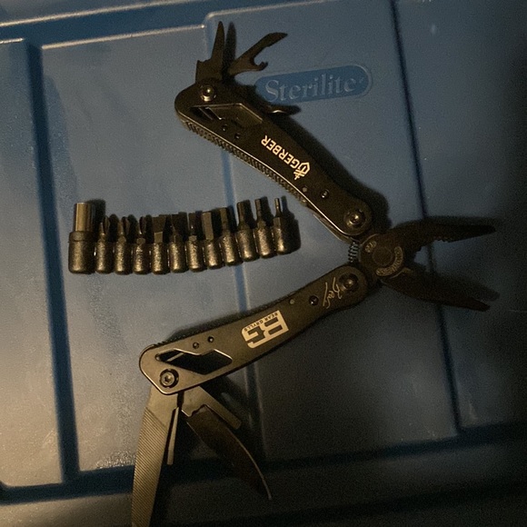 Gerber Multi Tools - Picture 5 of 5